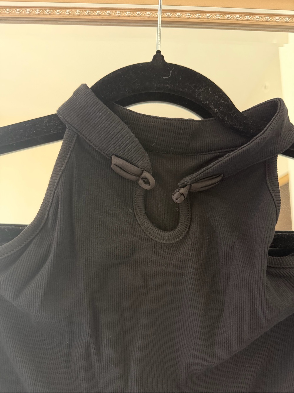 Commense Black Cold-Shoulder Ribbed Keyhole Sweater - Picture 4 of 5